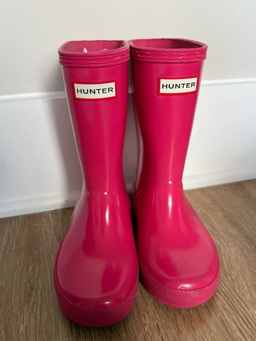 Hunter Kids’ First Gloss Rain Boots Bright Pink kids size UK 10/US GIRL 12